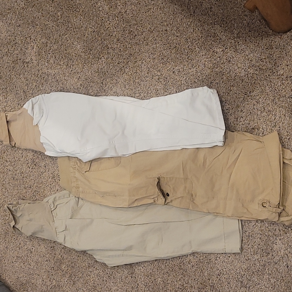 Maternity capris